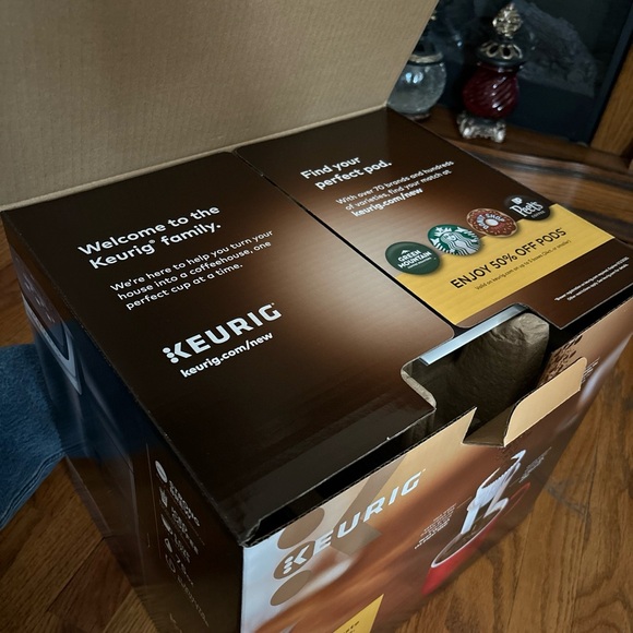 *SOLD* New in Box Keurig K Elite Single Serve Coffee Maker - Picture 10 of 11